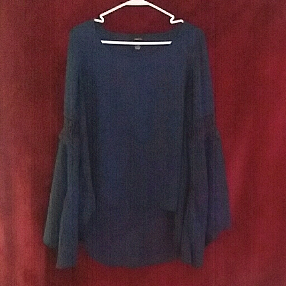 High-low, bell sleeve blouse